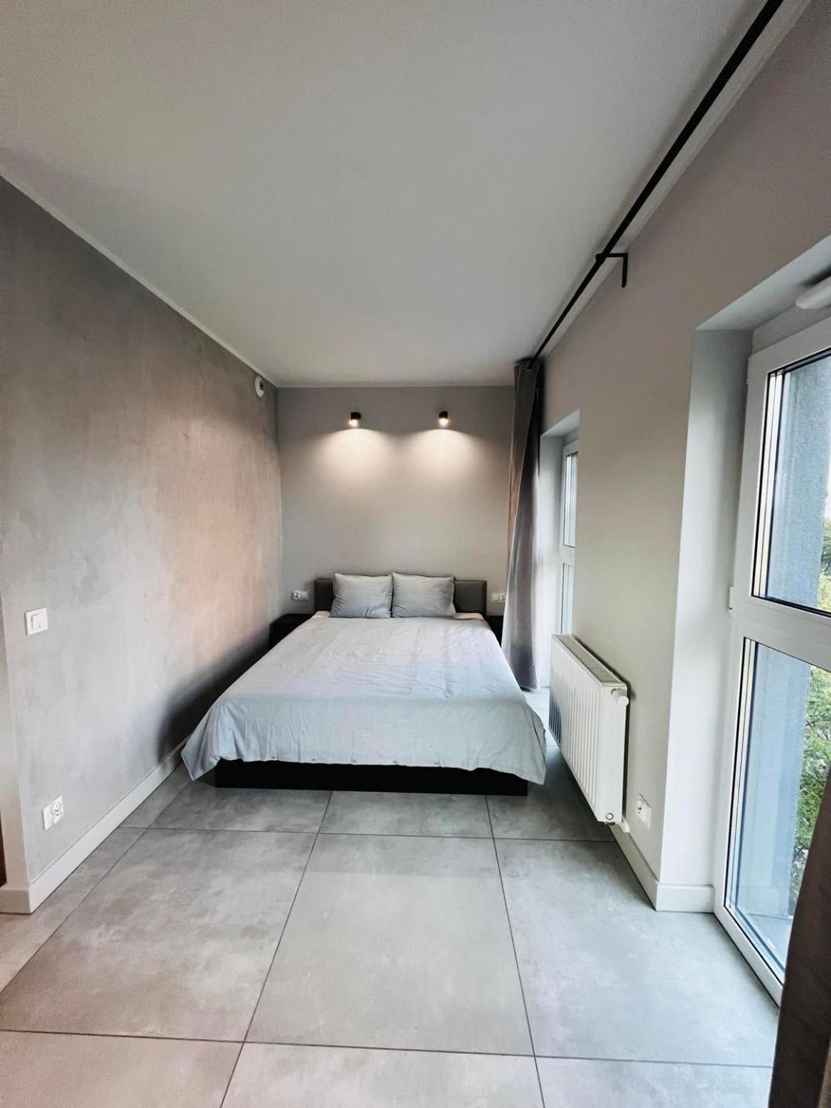 - Legnicka Business Center Apartment Wroclaw